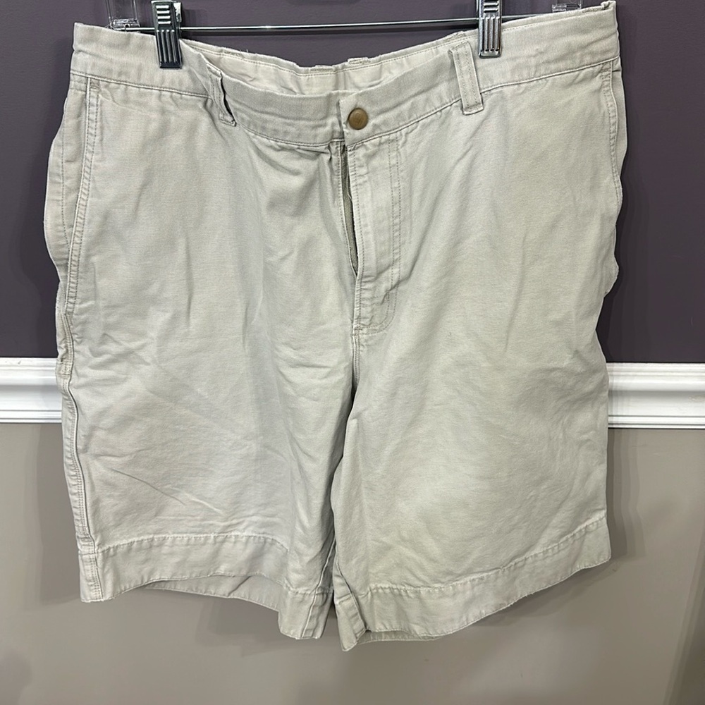 Columbia Sportswear Company Men’s Cargo short. Size W36 L10 Light khaki